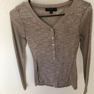 Long sleeve top
